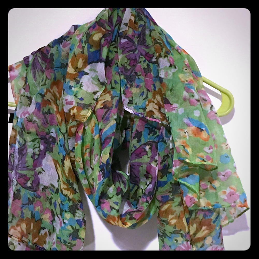 Beautiful green floral print scarf